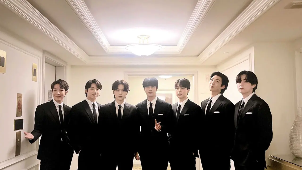 Pesona Ketujuh Member BTS saat Pidato di Gedung Putih Amerika Serikat