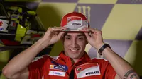 Top 3 Berita Bola: Iannone Asapi Rossi di Assen