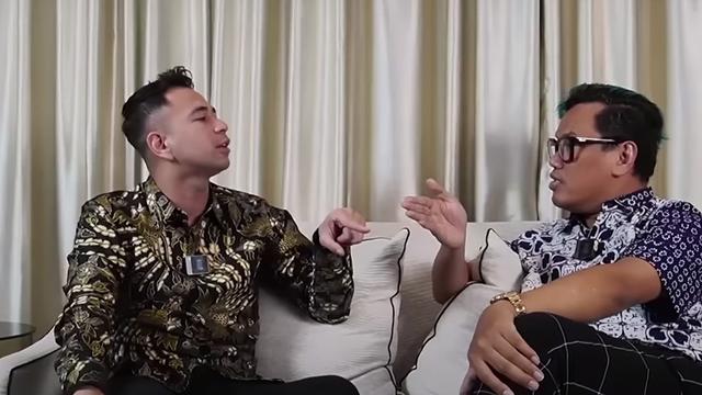 Raffi Ahmad dan Uya Kuya. (Foto: Dok. YouTube Uya Kuya TV)