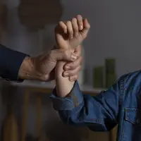 Toxic Relationship dapat berupa kekerasan fisik, seksual, hingga emosional./copyright. freepik/
&nbsp;