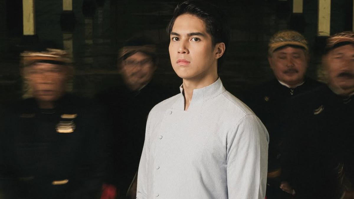 Pesona Tampan El Rumi dalam Beskap Jawa saat Prewedding di Solo, Calon Suami Syifa Hadju Tampil Gagah Bak Pangeran Keraton