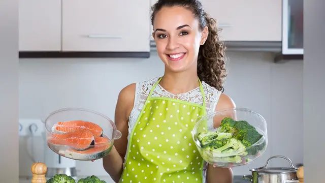 Ladies, Yuk Rutin Konsumsi Makanan Ini untuk Dapatkan Kulit Cantik dan Sehat