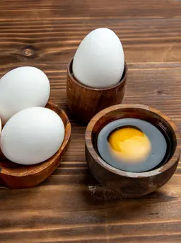 Benarkah Telur Asin Baik untuk Ibu Hamil? Simak Penjelasannya