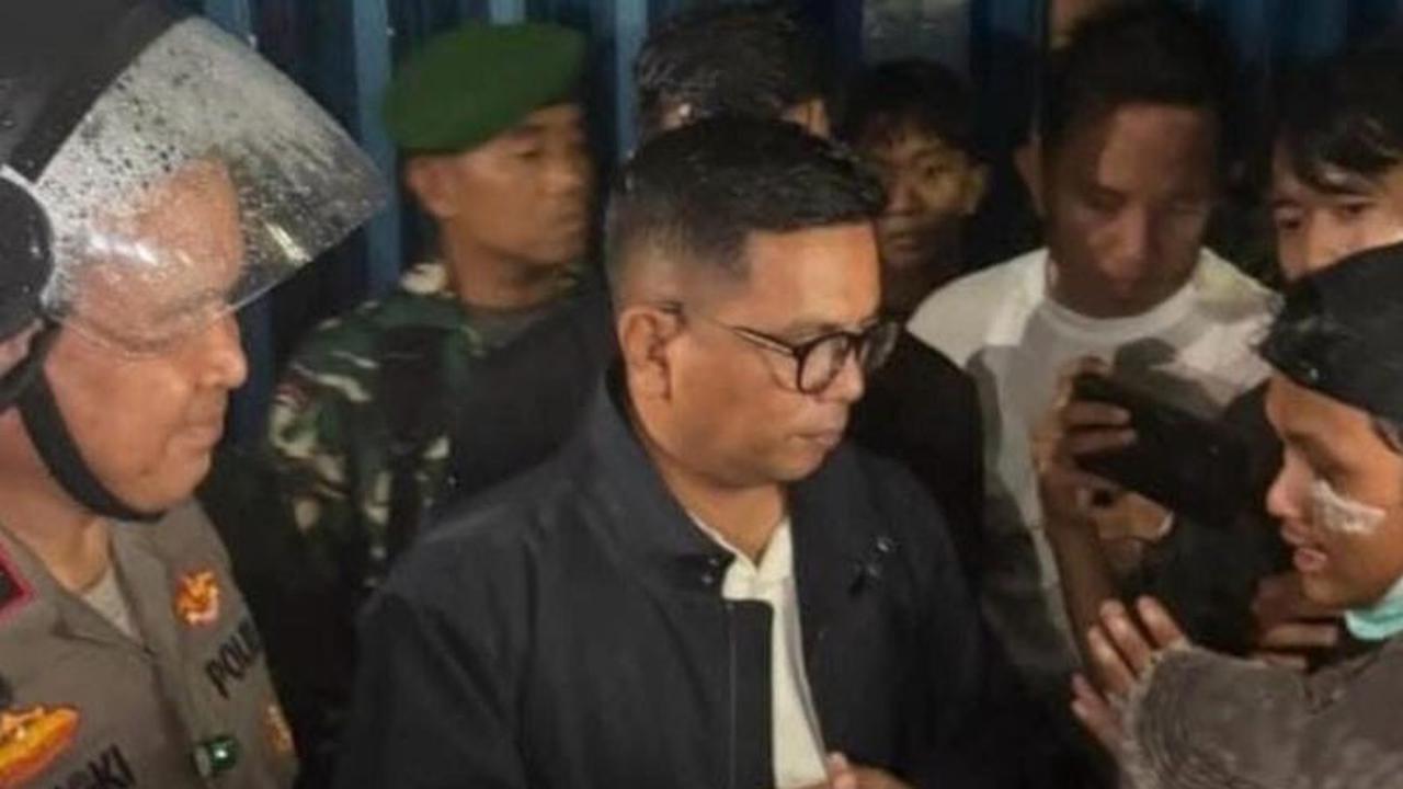 Gubernur Banten Andra Soni Janji Tindak Lanjuti Aspirasi Massa Aksi di Serang