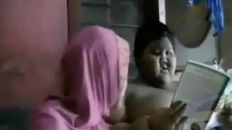 VIDEO: Bocah Obesitas Jalani Les Privat Karena Sulit Bergerak