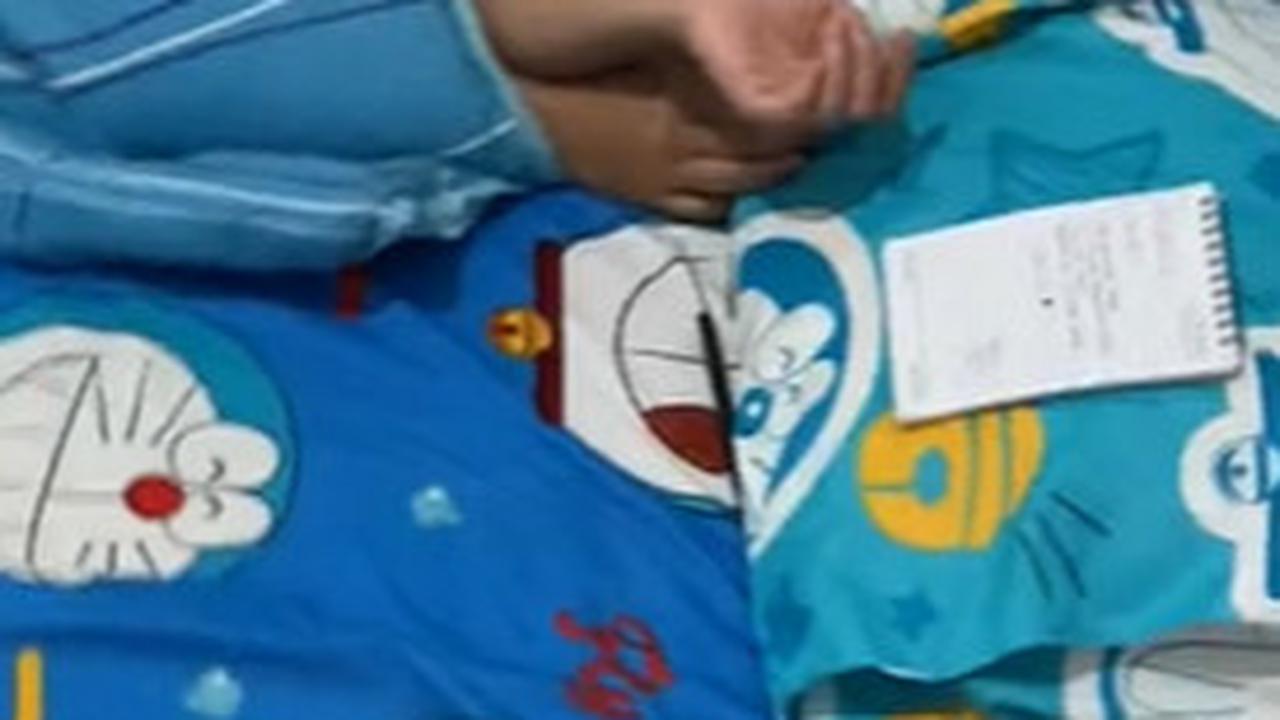 Pasutri Bikin Iri, Istri Tulis Surat Romantis saat Ketiduran Tunggu Suami Pulang Kerja 'Bangunin Ya Kita Makan Bareng