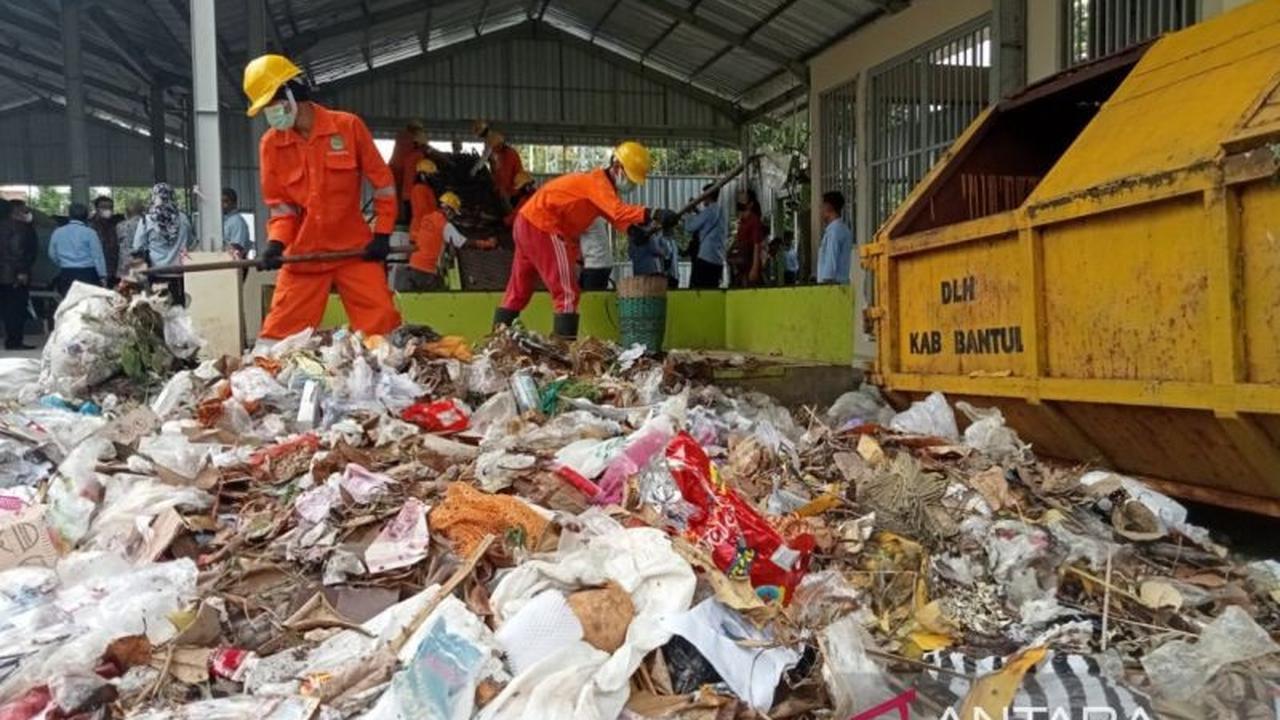 Tahukah Anda? Biopori Tak Hanya Olah Sampah Tapi Juga Cegah Banjir, Bupati Bantul Ajak Warga Mampu Buat di Rumah