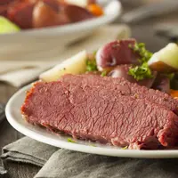Ilustrasi Corned Beef/https://www.shutterstock.com/Brent&nbsp;Hofacker