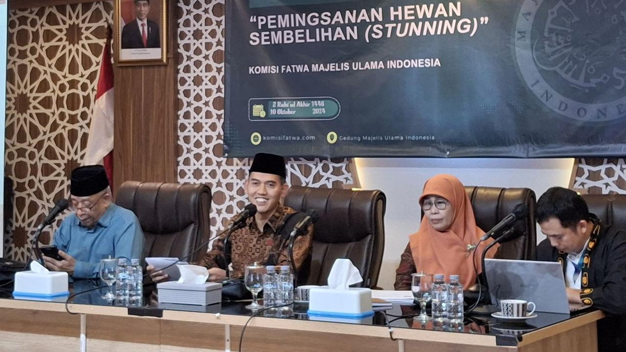Polemik Hewan Dibuat Pingsan Dulu Sebelum Disembelih, Halal atau Haram?
