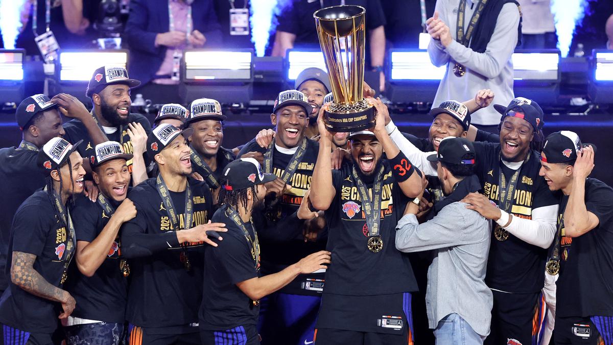 New York Knicks Juara NBA Cup 2025 Usai Comeback Gemilang Lawan Spurs