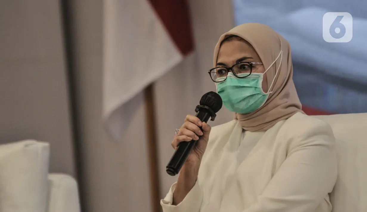 Kepala BPOM Penny Lukito saat konferensi pers terkait hasil uji klinis obat untuk Covid-19 dari UNAIR di Kantor BPOM, Jakarta, Rabu (19/8/2020). Penny Lukito menyatakan hasil uji klinis tahap tiga obat Covid-19 dari Universitas Airlangga (UNAIR) belum valid. (merdeka.com/Iqbal S. Nugroho)