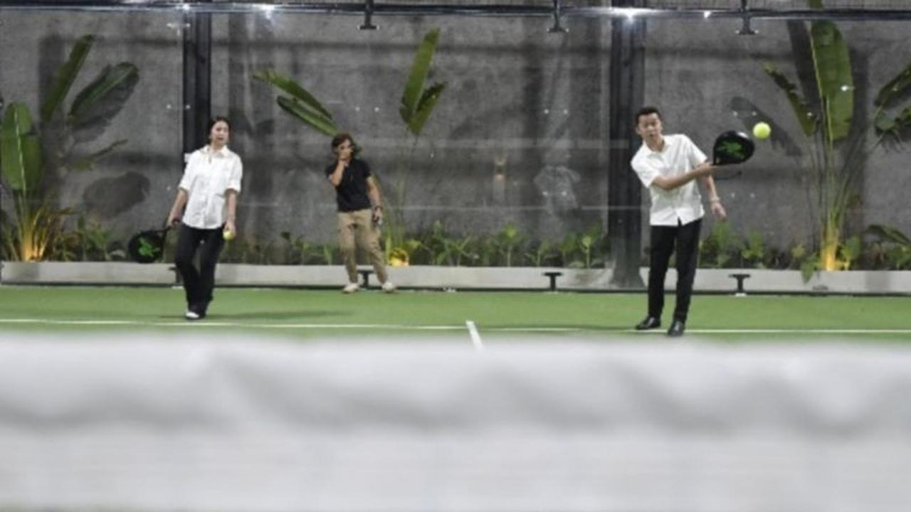Berita Jakarta Terkini: Pemprov DKI Tertibkan Padel, Normalisasi Ciliwung, dan Sorotan Banjir-Macet
