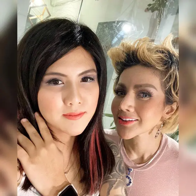 6 Potret Barbie Kumalasari Tanpa Wig, Bikin Pangling
