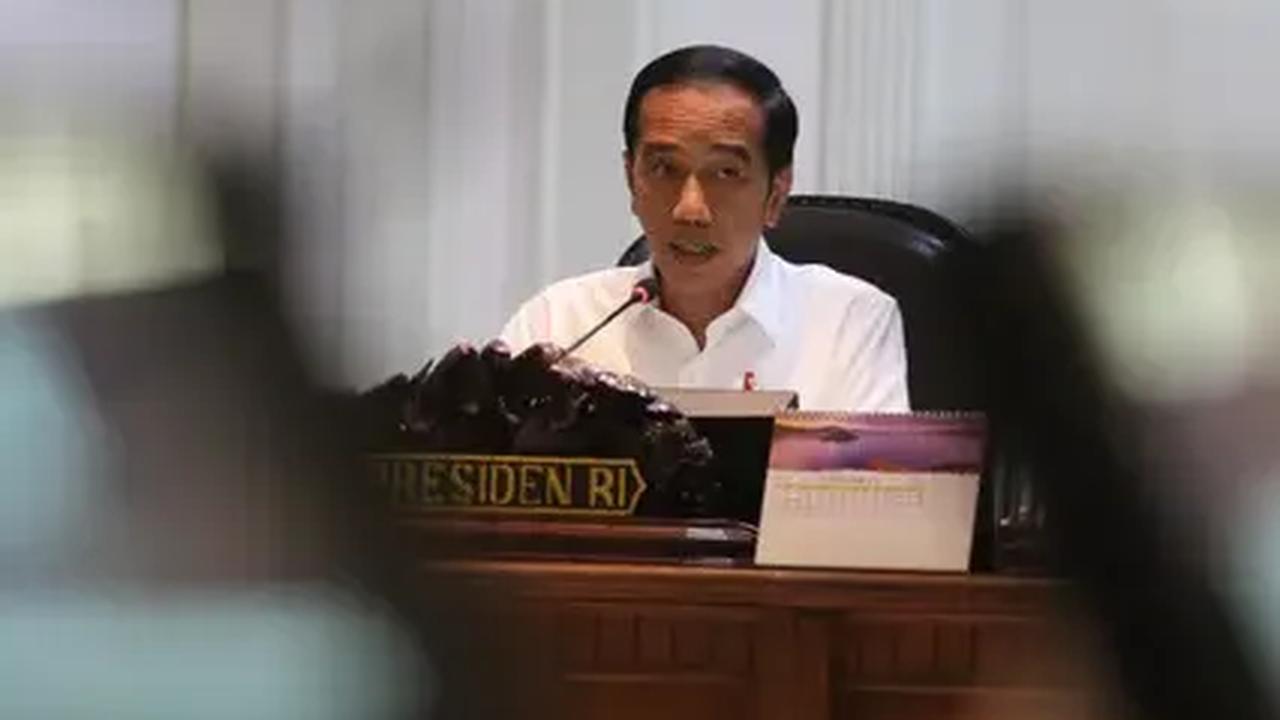 Jokowi bertanya kepada Ketua Umum NasDem Surya Paloh siapa nama cawapres yang sudah dikantongi Anies.