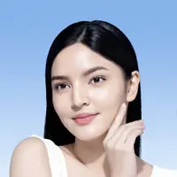 Cek di sini solusi untuk cegah makeup geser saat reapply sunscreen. (Foto: Instagram/ Skintific)
