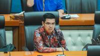 Anggota Komisi VII DPR RI, Bane Raja Manalu, menyuarakan keprihatinannya atas lambannya pemerintah dalam menindaklanjuti rekomendasi perbaikan tata kelola Geopark Kaldera Toba. (Istimewa).