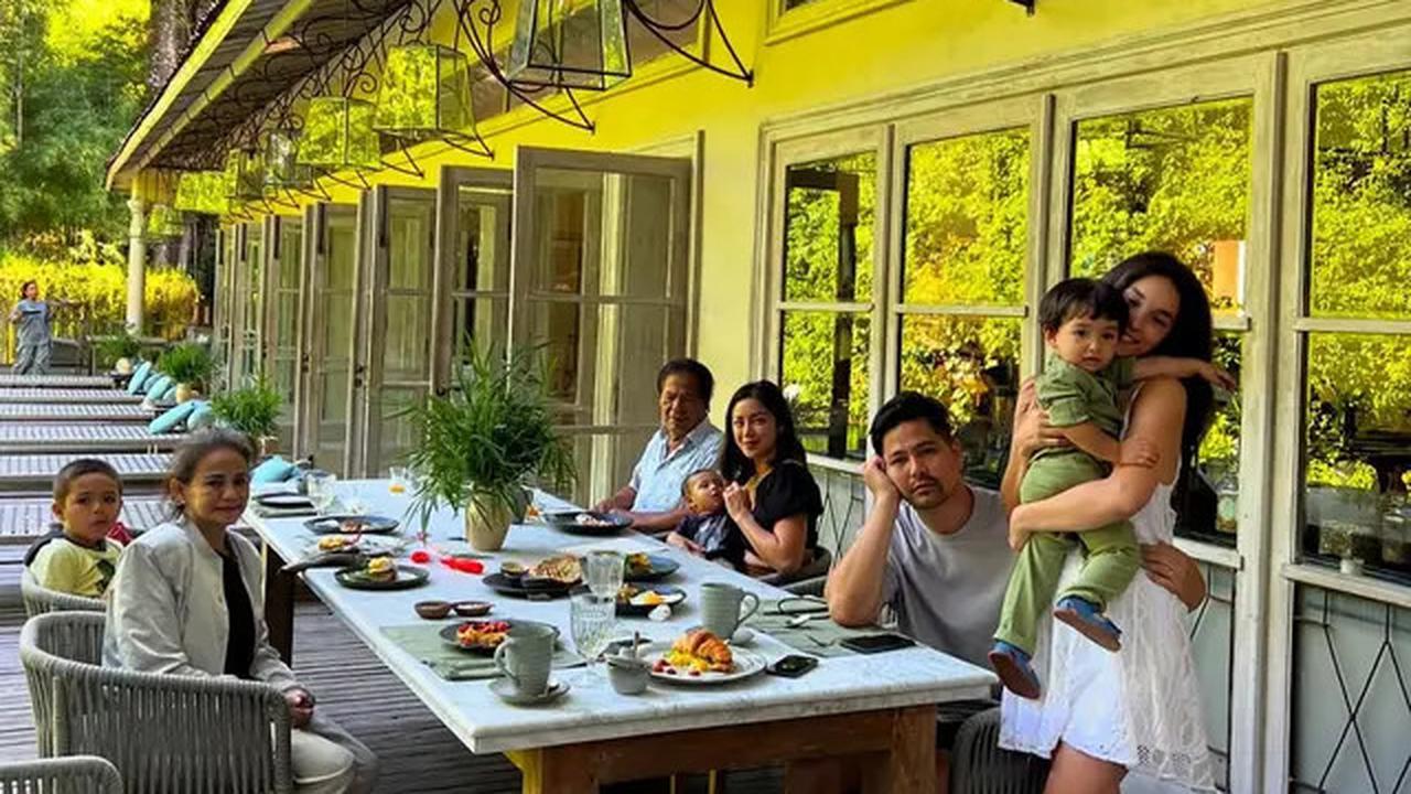 Ayah Jessica Iskandar Meninggal Dunia, Ini 6 Potret Kenangannya Bersama Keluarga