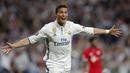 Cristiano Ronaldo tentunya patut menjadi perhatian para pemain Atletico Madrid pada semifinal nanti mengingat penampilan gemilangnya saat babak perempatfinal Liga Champions dengan lima gol ke gawang Bayern. (AP/Daniel Ochoa de Olza)