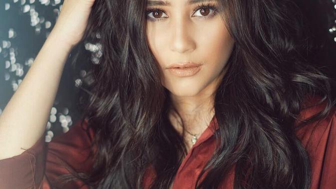  Prilly  Latuconsina Dipuji Lebih Cantik dengan Rambut  