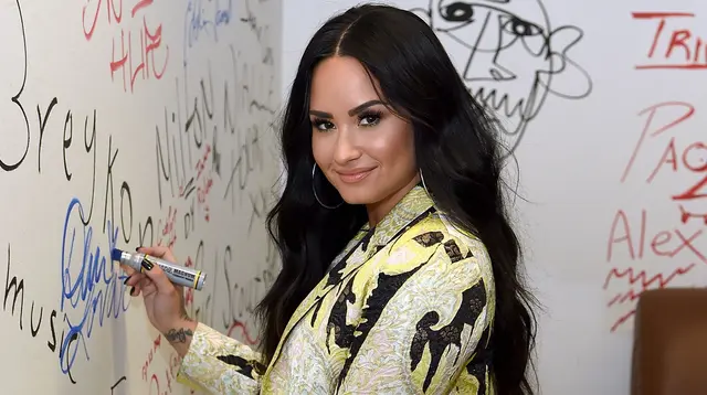 Demi Lovato Kembali Jadi Mitchie di CAMP ROCK 3, Nostalgia Camp Rock Makin Lengkap!