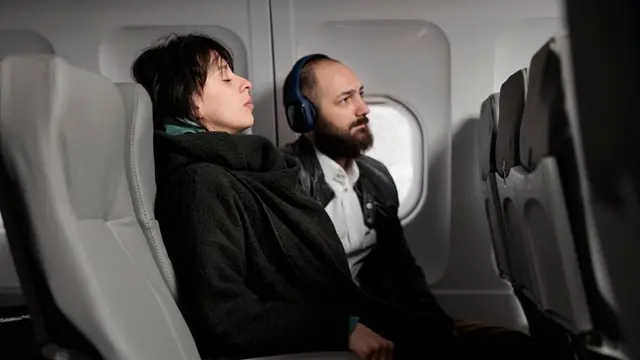 Tidur di pesawat