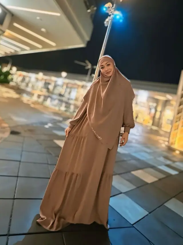 Gamis Abaya Angelina Sondakh