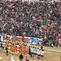 Pemain Persija Jakarta melakukan penghormatan kepada The Jakmania yang hadir langsung di Stadion Sultan Agung, Bantul, dalam kemenangan 4-0 atas PSIM Yogyakarta pada pekan keempat BRI Super League 2026/2027, Sabtu (10/10/2026) sore WIB. (Bola.com/Ana Dewi)