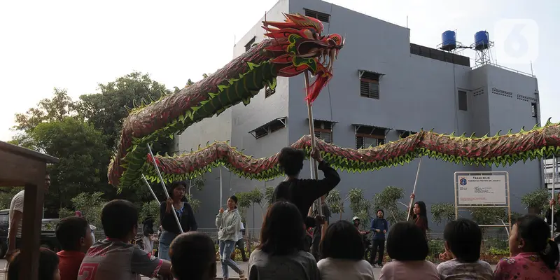 Sanggar Shen Lung Jakarta Berlatih Tarian Liong dan Barongsai