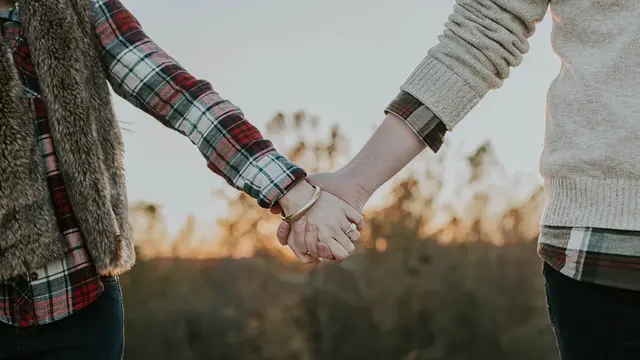Ilustrasi Cinta