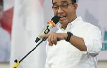 Spanduk 'Amin-Kan Harapanmu di Sini' Terpasang di Tanah Merah, Ada Warga Minta Macbook dan Mobil ke Anies