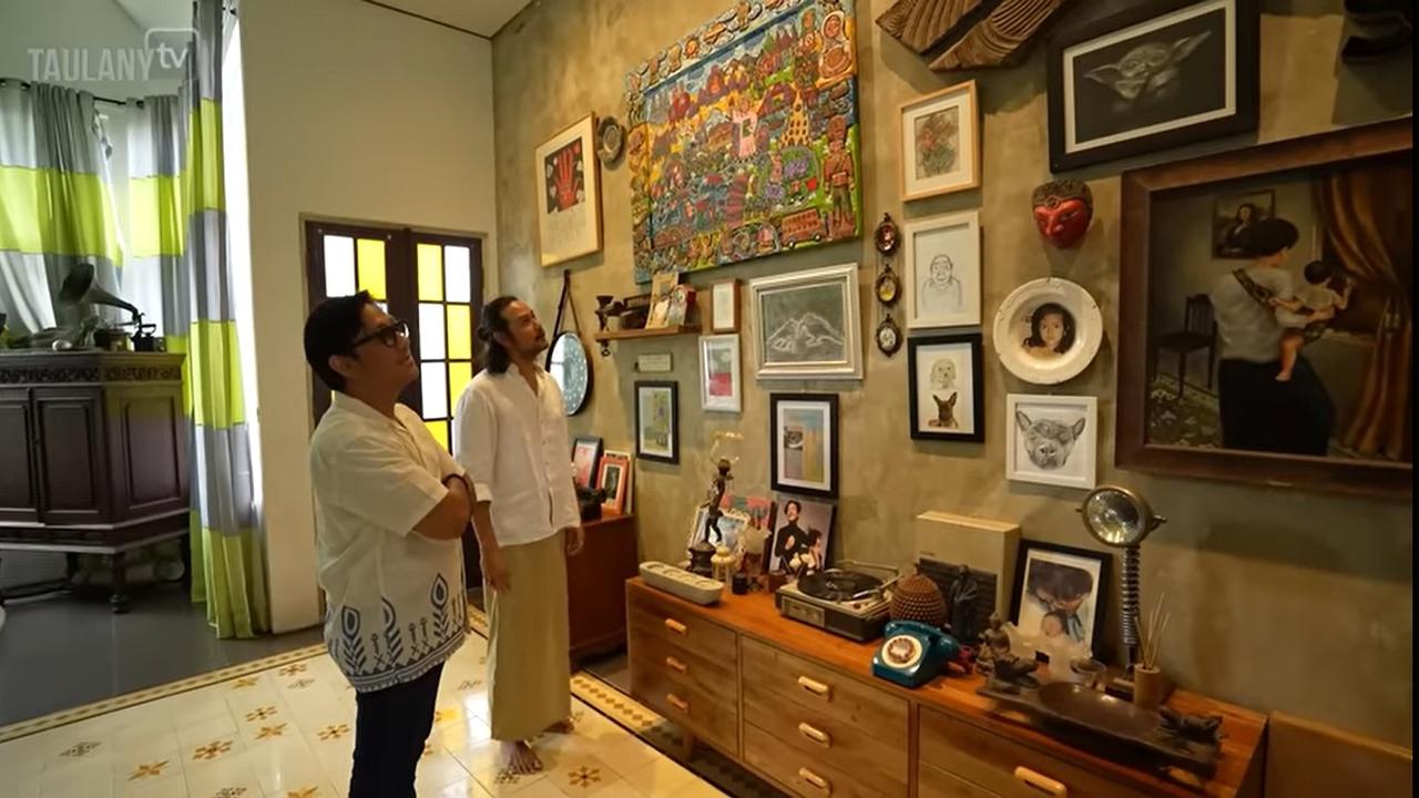 Rumah Dwi Sasono dan Widi Mulia