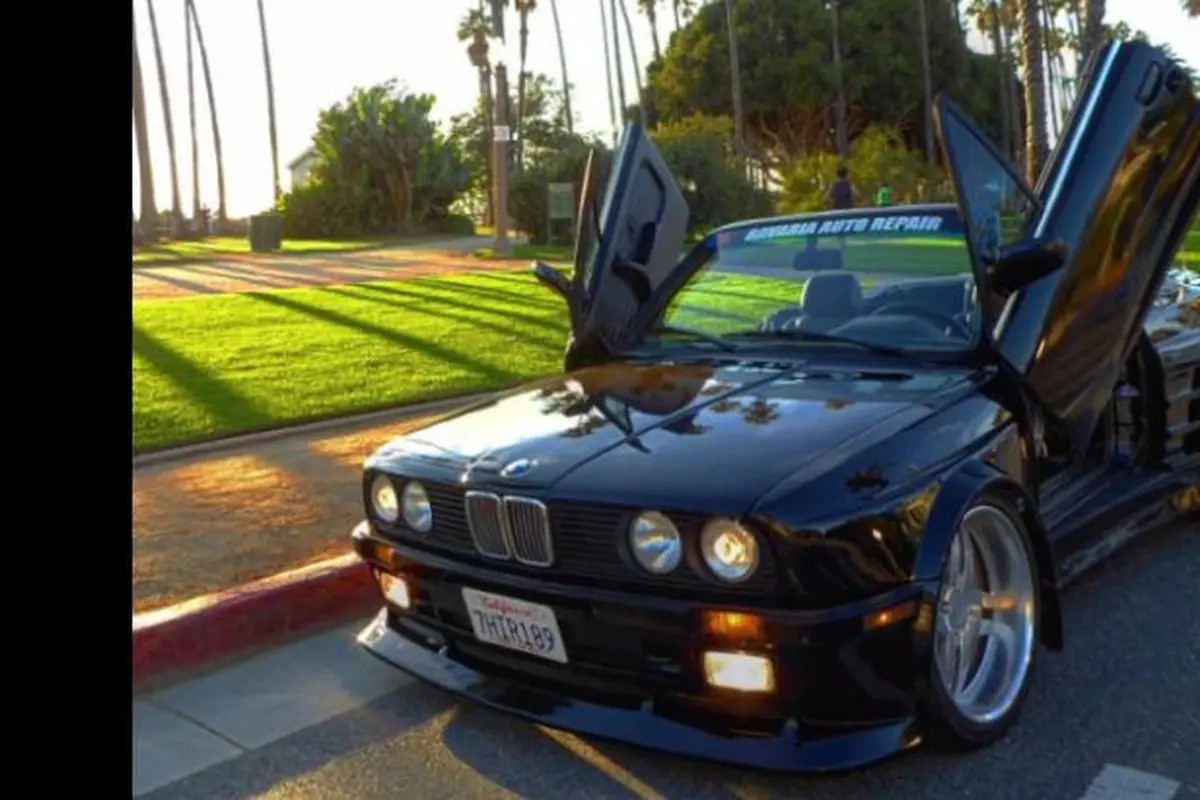 BMW E30 325i Convertible