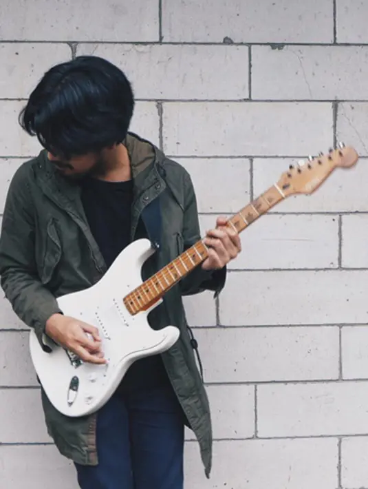 Petra mengaku pusing ketika sebelum memanjangkan rambutnya. Ia kerap gonta ganti shampo dan menghabiskan banyak uang demi rawat rambutnya. (viainstagram@petra_sihombing/Bintang.com)