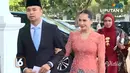 Menindaklanjuti kedatangannya ke rumah kediaman Prabowo Subianto di Kertanegara, Jakarta Selatan pada Selasa (15/10) lalu, Raffi Ahmad rupanya menjadi salah satu artis yang dilantik sebagai utusan khusus presiden. Raffi ditugaskan menjadi Utusan Khusus Presiden Bidang Pembinaan Generasi Muda dan Pekerja Seni. (Liputan6.com/YouTube/Liputan6)