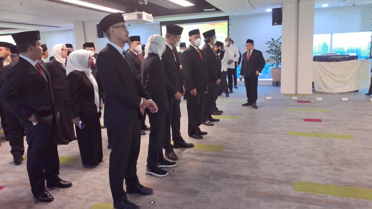 Kepala SKK Migas Dwi Soetjipto melantik 58 kepala divisi dan pejabat setingkat di lingkungan SKK Migas. Pengisian jabatan dan rotasi ini selain dalam rangka pengisian jabatan sesuati struktur SKK migas yang baru. (Dok SKK Migas)