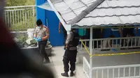 Polisi Geledah Rumah Pembuat Miras Oplosan di Cicalengka. Foto: (Huyugo Simbolon/Liputan6.com)