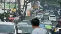 Sempat terjadi kemacetan beberapa jam di kawasan Puncak, Bogor, Jawa Barat. (Liputan 6 SCTV)
