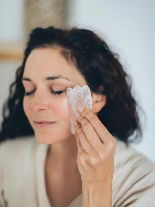 Cara Membuat Underpainting Makeup dari MUA Kendall Jenner & Hailey Bieber, Kunci Tampil Flawless Natural