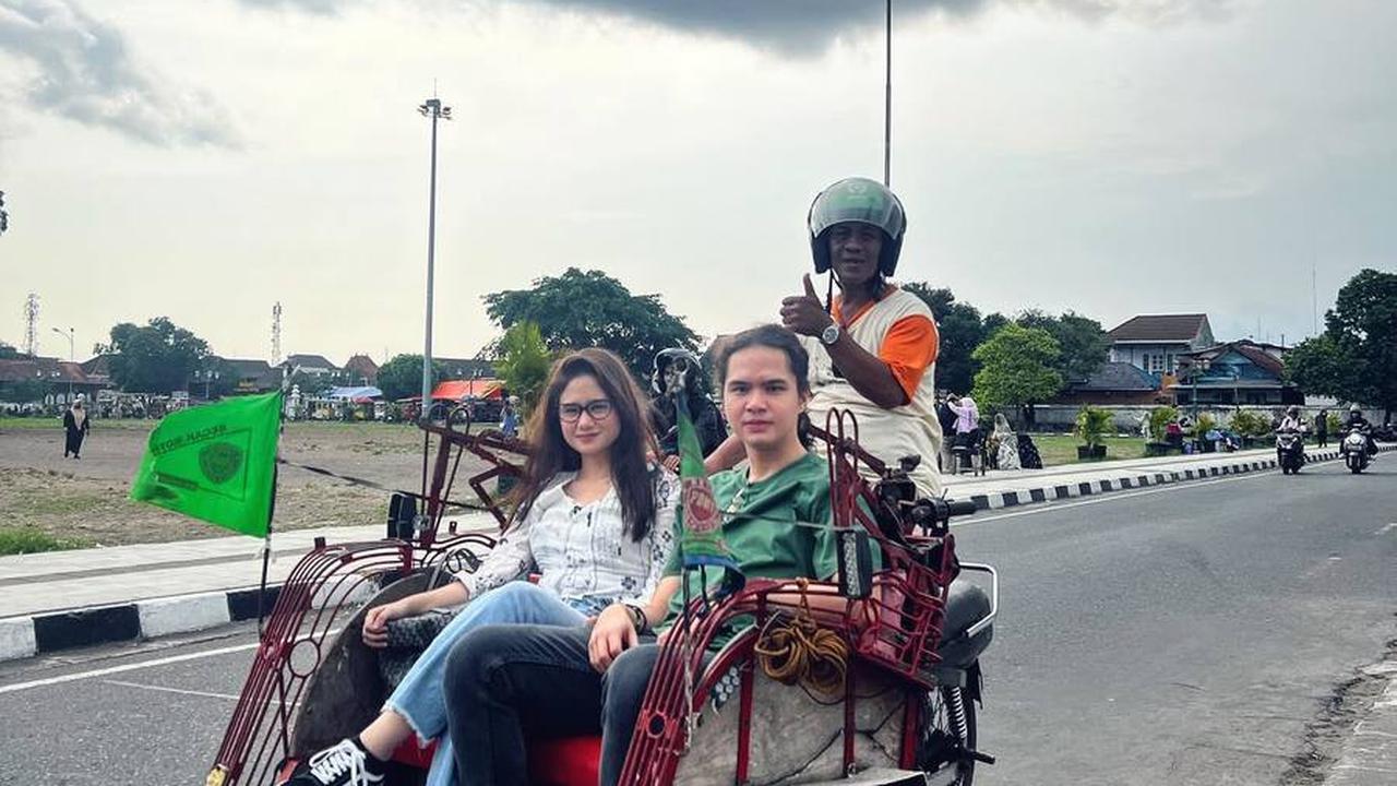 Kencan Romantis, 8 Foto Tissa Biani & Dul Jaelani Saat Naik Becak Motor Ketika Keliling Jogja