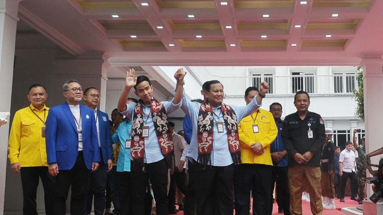 Pasangan capres-cawapres Koalisi Indonesia Maju, Prabowo Subianto dan Gibran Rakabuming Raka telah resmi terdaftar sebagai peserta Pilpres 2024 di Komisi Pemilihan Umum (KPU), pada Rabu (25/10/2023).