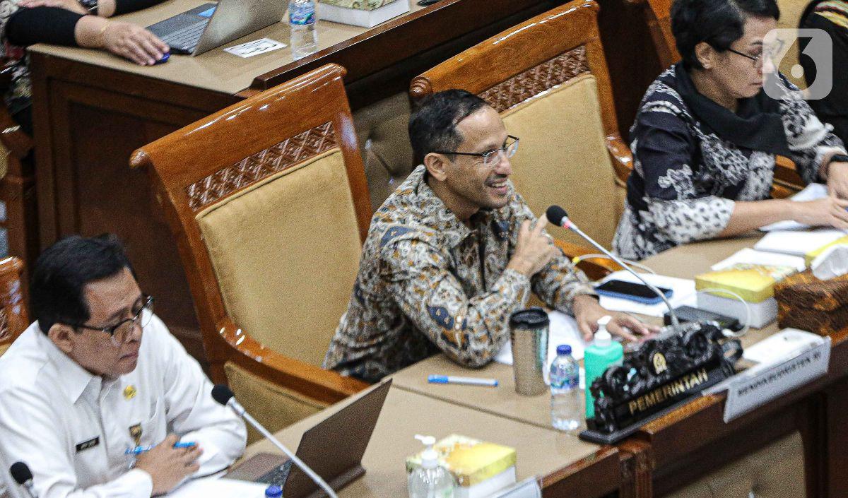 Menteri Pendidikan, Kebudayaan, Riset, dan Teknologi (Mendikbudristek) Nadiem Makarim mengucapkan selamat Hari Pendidikan Nasional (Hardiknas) yang jatuh setiap tanggal 2 Mei.<br>