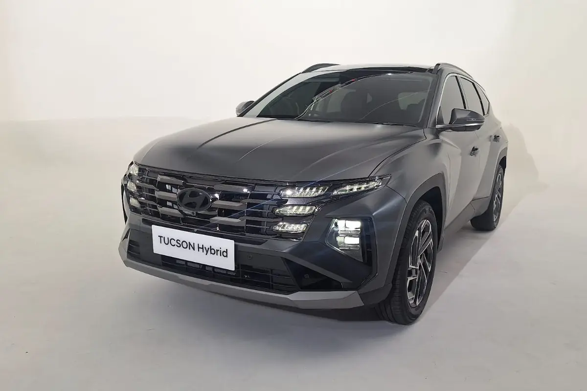 New TUCSON menawarkan desain eksterior sporty dan elegan yang menciptakan kesan bold dan berani di jalan (Arief A/Liputan6.com)