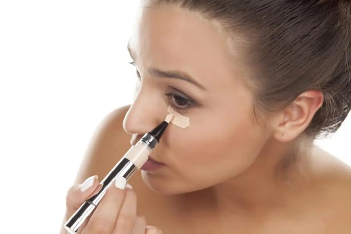 Jangankan Mata Panda, Lebam di Wajah Hilang dengan Bantuan Makeup