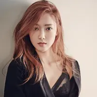 Bisnis fesyen milik Jessica Jung ialah Blanc&Eclare rupanya telah menembus pasar Eropa. (viainstagram@jessicasyj/Bintang.com)