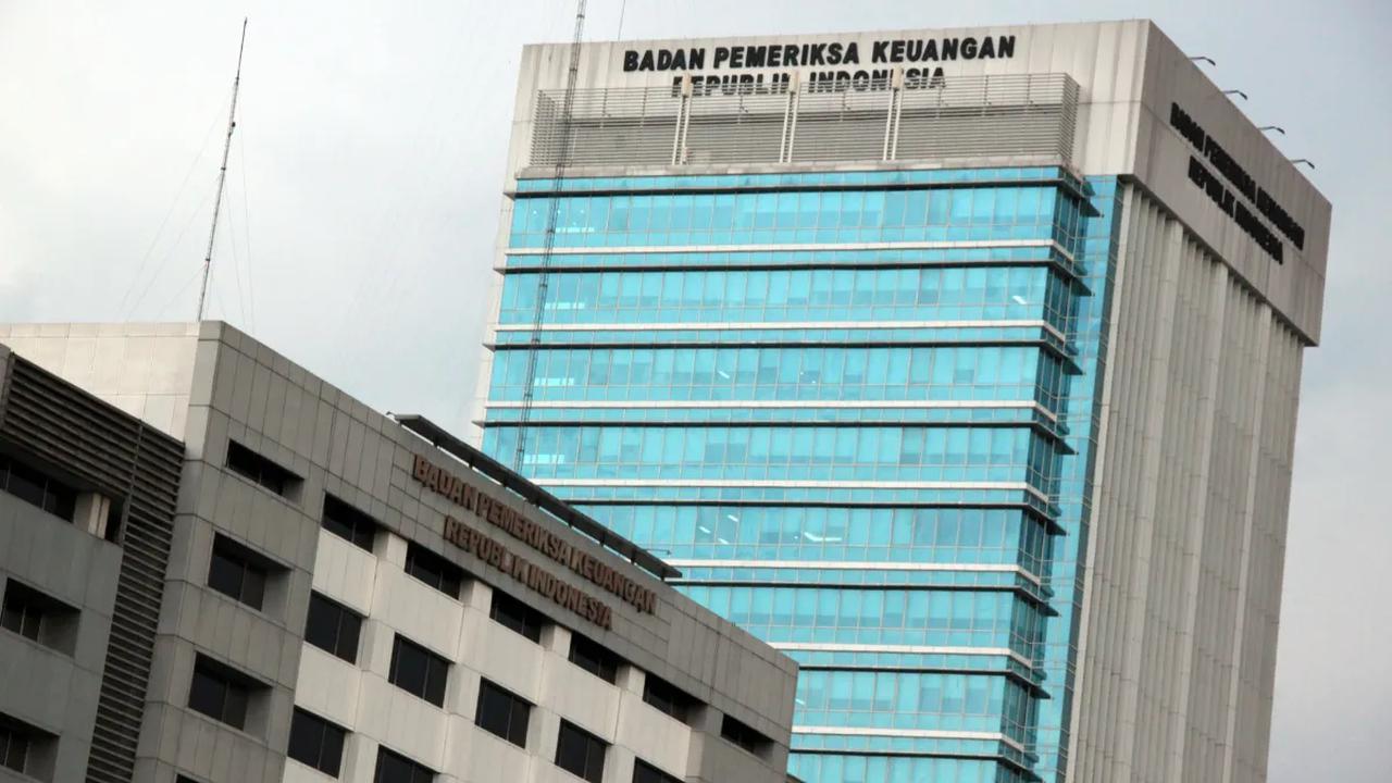 Namun, kasus yang menimpa anggota BPK terkait perkara korupsi ini bukan kali pertama.&nbsp;<br>