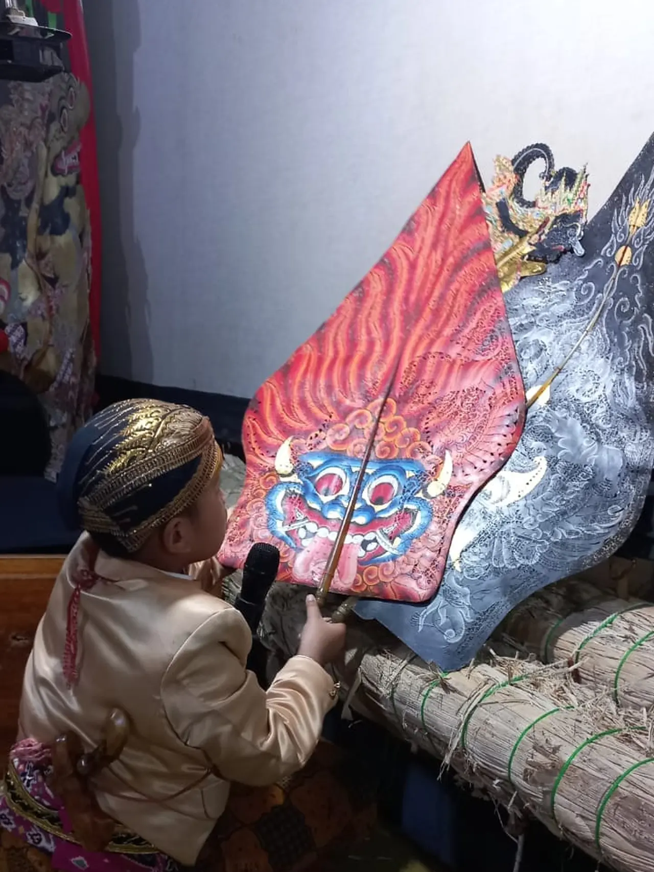 Kisah Dalang Cilik Asal Semarang yang Bermimpi Lestarikan Wayang hingga