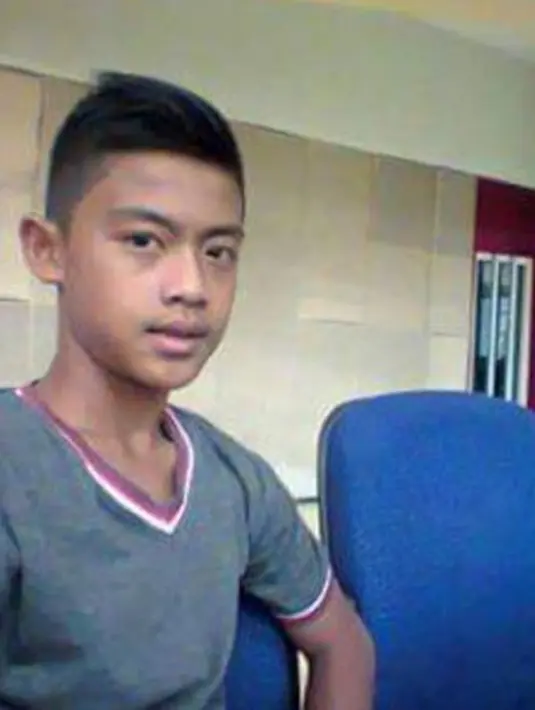 Pemain Tokyo Verdy saat kecil sudah curi perhatian. Bakat hebatnya di dunia sepak bola tercium oleh PSIS Semarang. Ia lolos seleksi tim Mahesa Jenar yang nyatanya membawa Arhan ke next level hingga berhasil tembus timnas Indonesia. (Liputan6.com/FB/Arhan Sikidal Terangbangsa)
