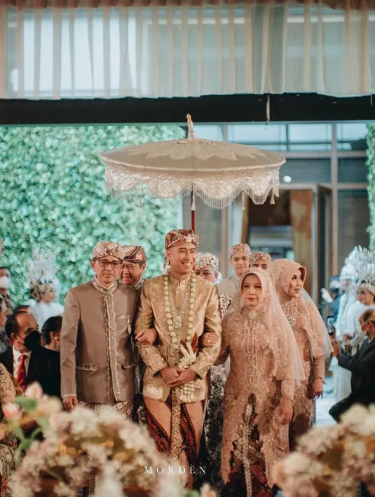 Vidi Aldiano dan Sheila Dara (Instagram/vidialdiano)