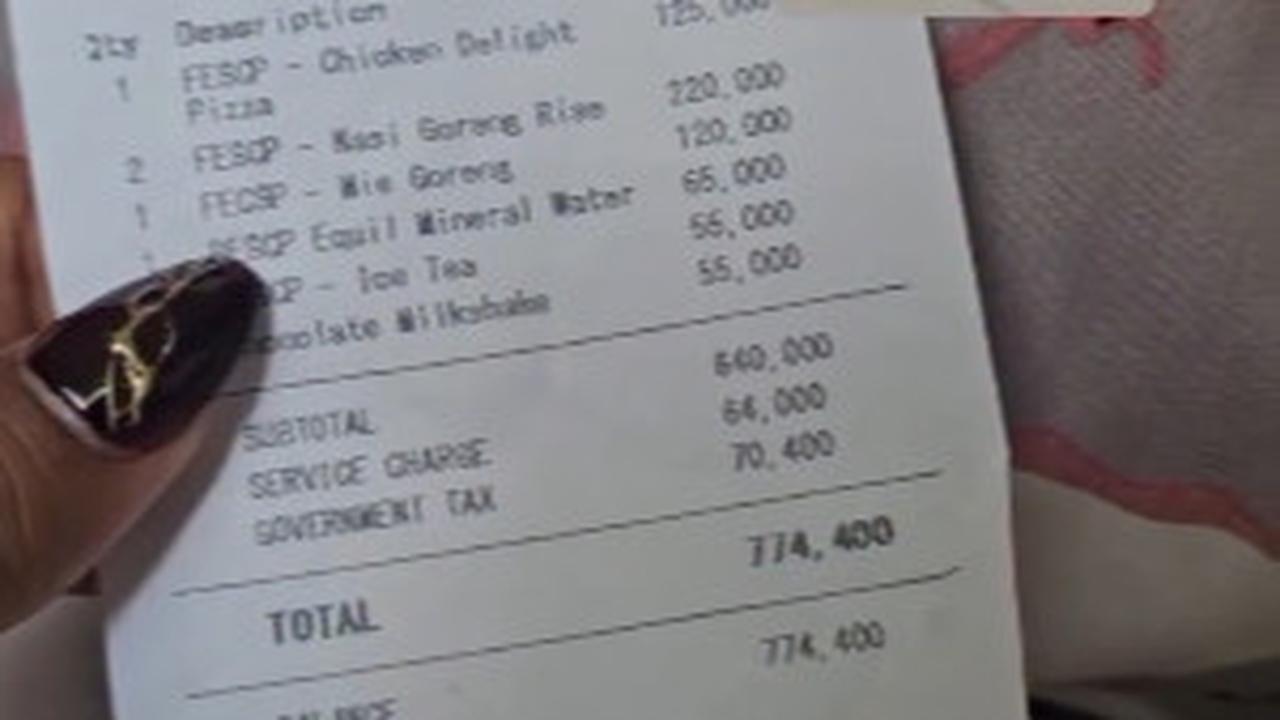 Viral Emak-Emak Curhat Makan Nasi Goreng Rp220.000 Es Teh Rp55.000, Netizen Malah Pro Kontra