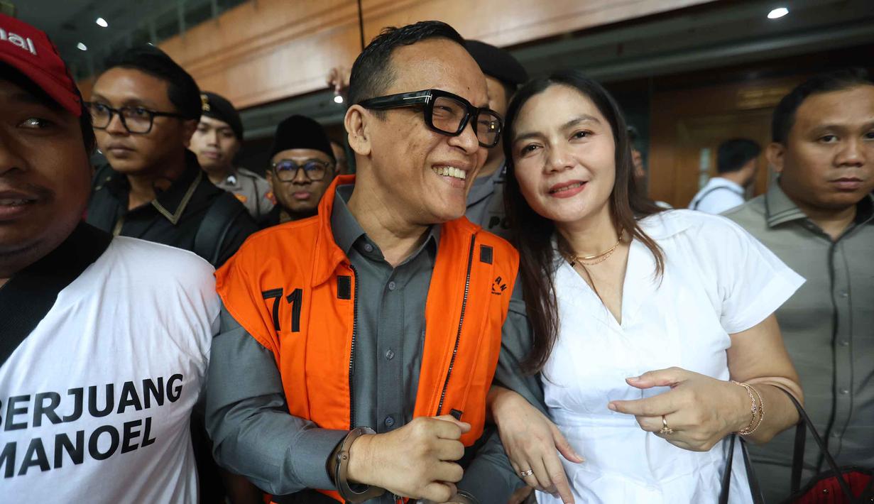Mantan Wakil Menteri Ketenagakerjaan, Immanuel Ebenezer Gerungan atau Noel, sesaat sebelum mengikuti sidang pembacaan putusan atau vonis di Pengadilan Tindak Pidana Korupsi (Tipikor), Jakarta, Kamis (4/6/2026). (Kapanlagi.com/Budy Santoso)